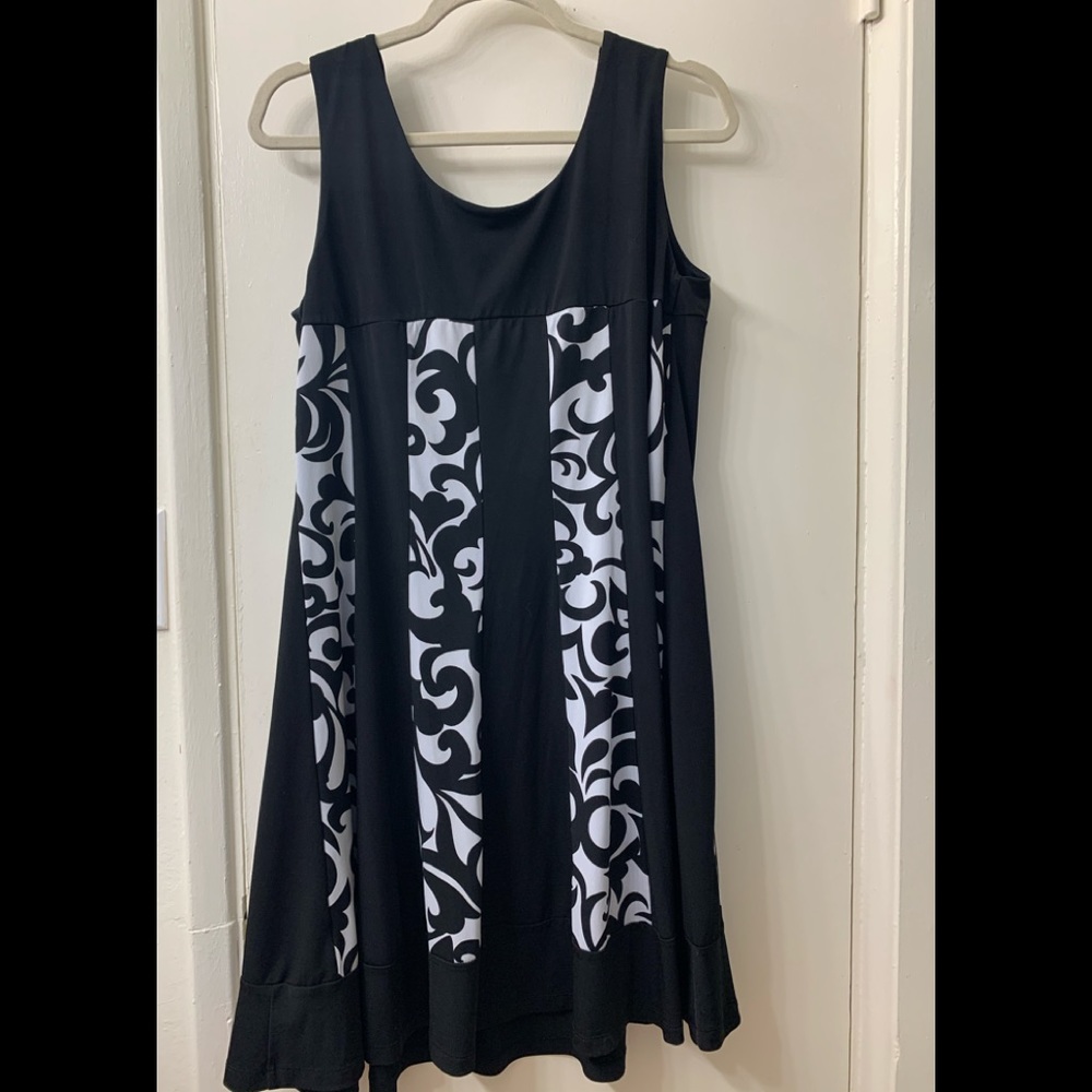 Black and white dress